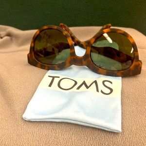 Toms sunglasses